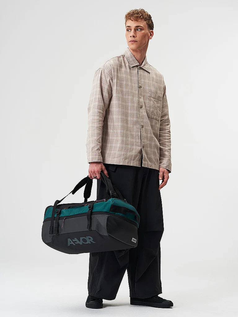 AEVOR Trainingstasche Duffel Pack 47l petrol