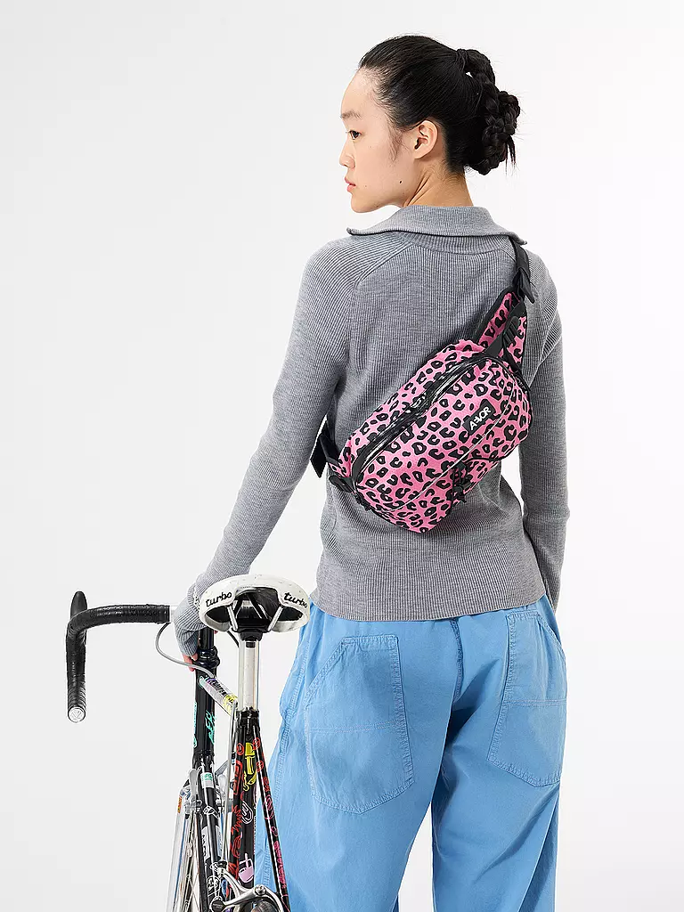 AEVOR | Baumtasche Bar Bag 4L | pink
