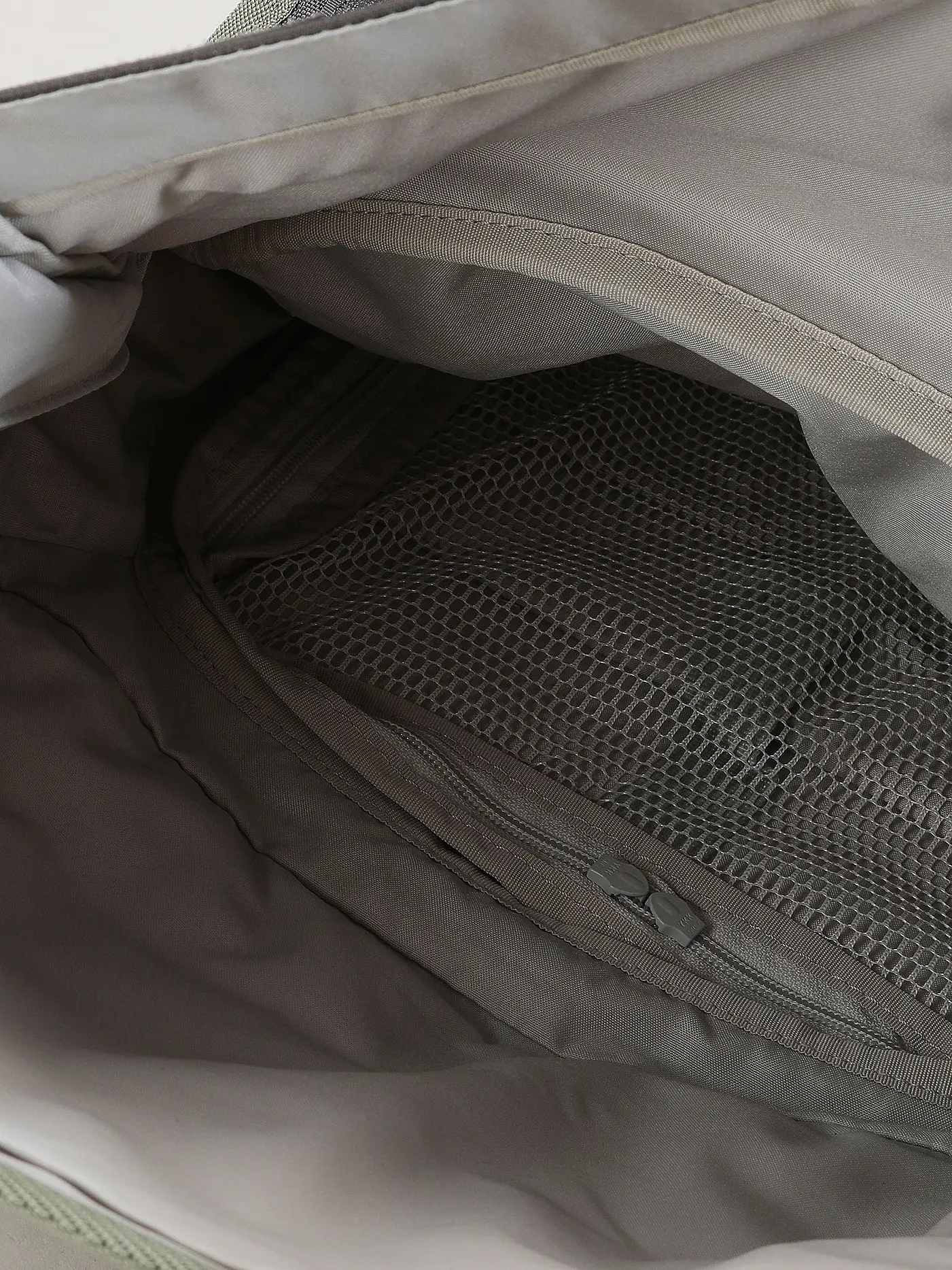 AEVOR | Rucksack Travel Pack Proof 38 bis 45L | grün