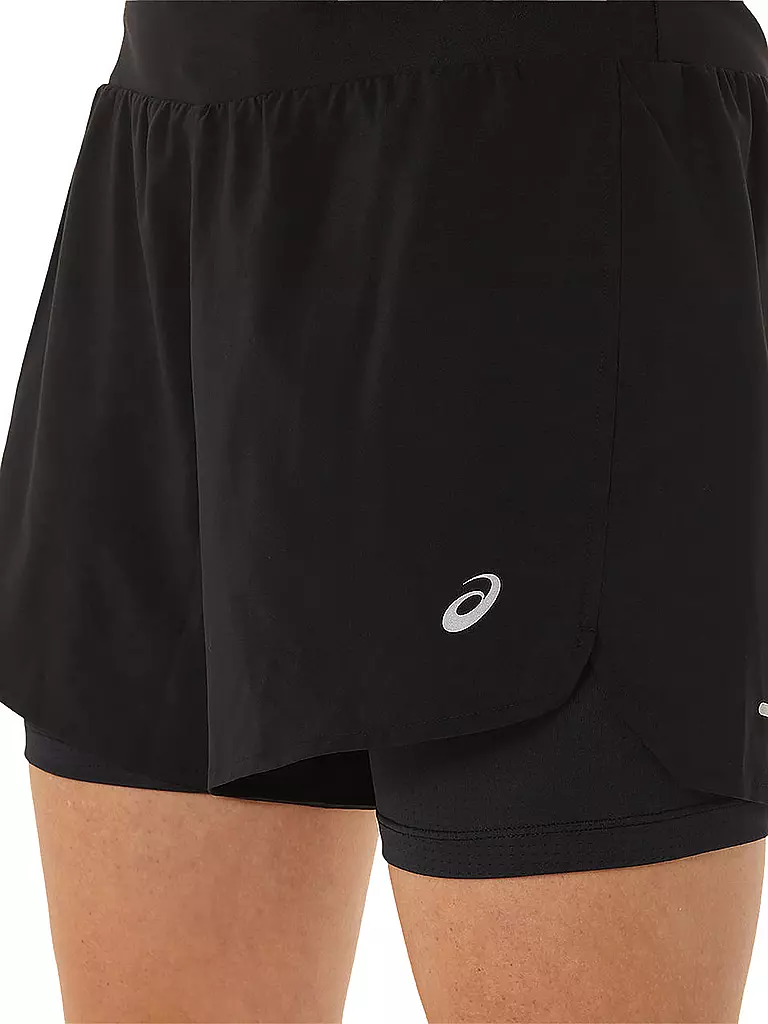 ASICS | Damen 2in1 Laufshort Road 5.5IN | schwarz