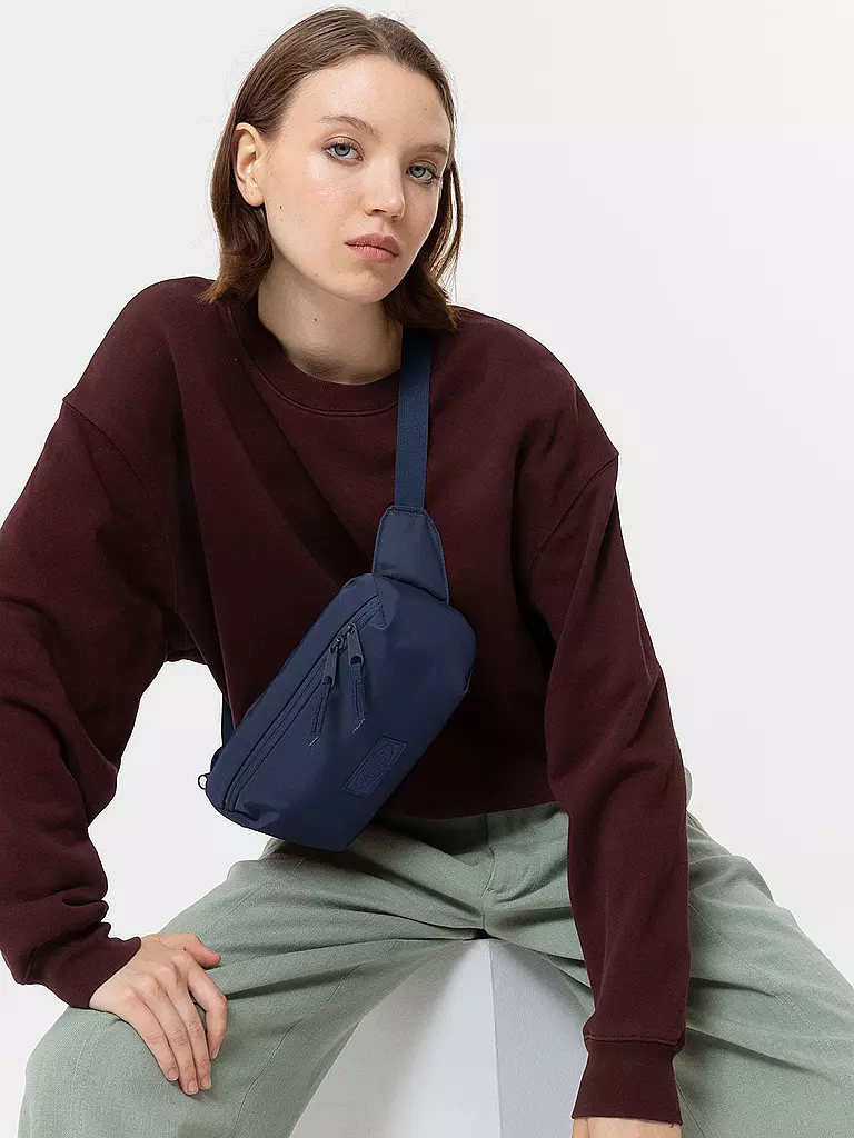 EASTPAK | Bauchtasche CNNCT F Waist 2L | blau