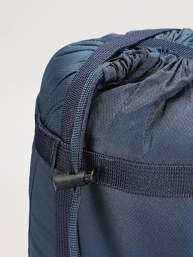 MERU |  Kunstfaserschlafsack Isar 11 M 35x18cm 1000g  | dunkelblau