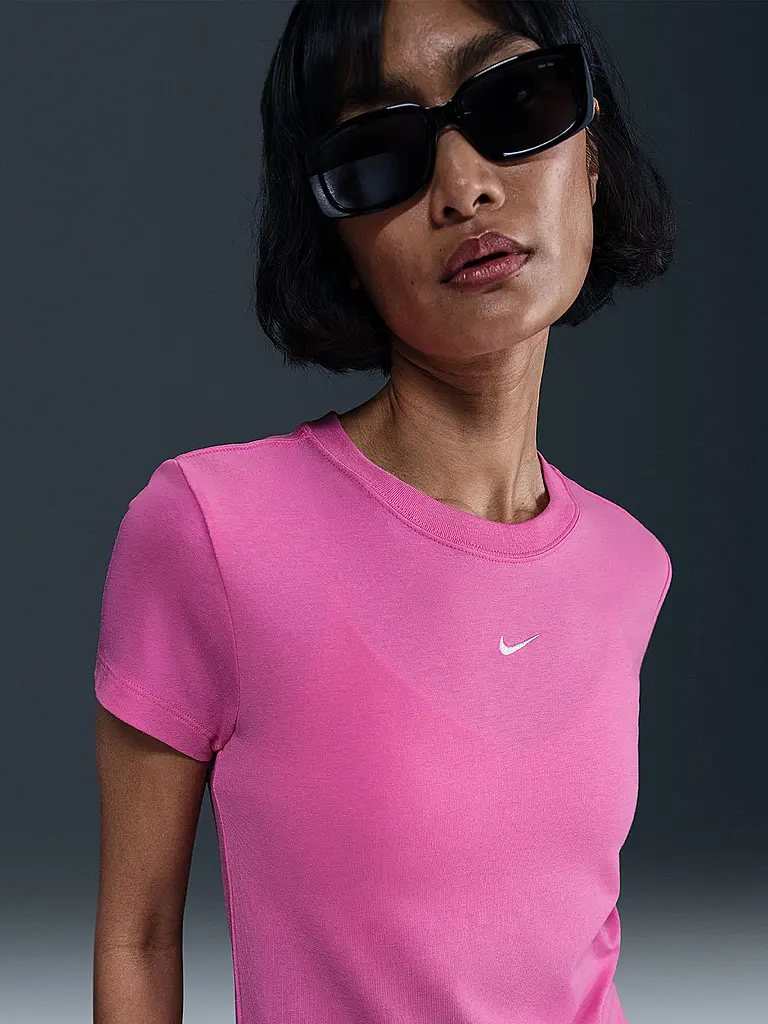 NIKE | Damen T-Shirt Sportswear Chill Knit | Beere