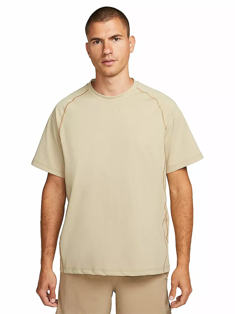 NIKE | Herren Fitnessshirt Dri-FIT ADV A.P.S. | beige