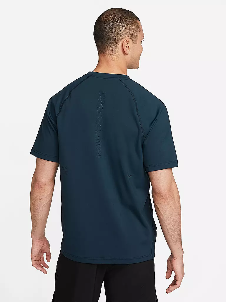 NIKE | Herren Fitnessshirt Dri-FIT ADV A.P.S. | dunkelblau