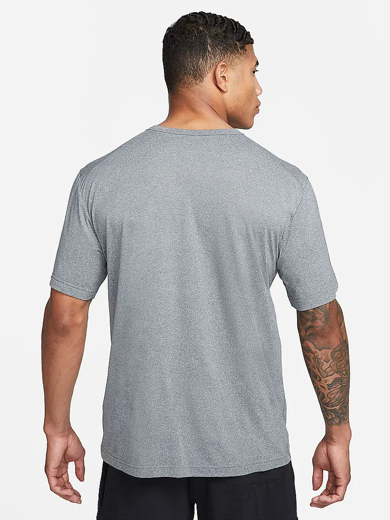 NIKE | Herren Fitnessshirt Dri-FIT UV Hyverse | grau