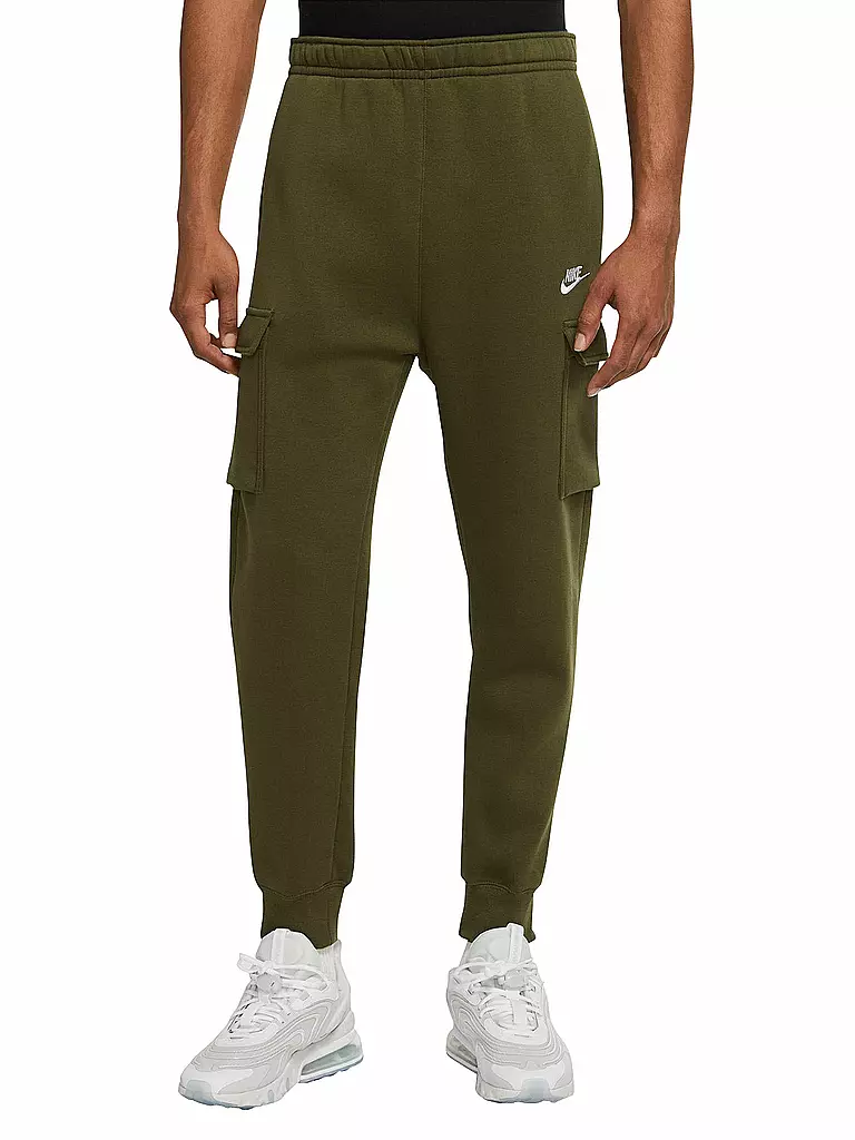 NIKE | Herren Jogginghose  Sportswear Club Fleece Cargo | olive