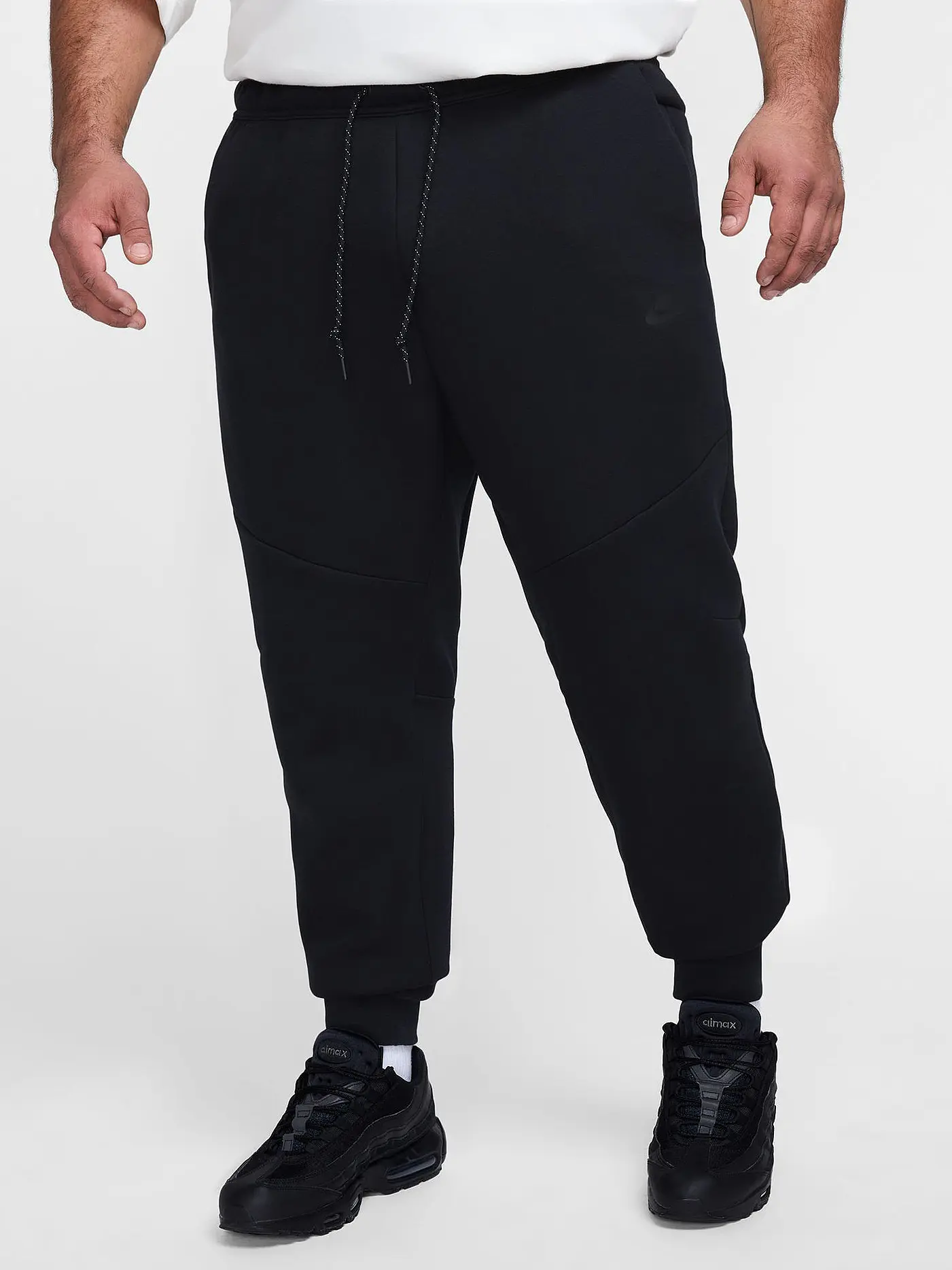 NIKE | Herren Jogginghose Tech Fleece | schwarz