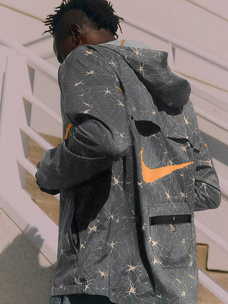 NIKE | Herren Laufjacke Repel UV D.Y.E. | grau