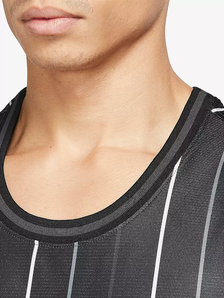 NIKE | Herren Tank Dri-FIT DNA | weiss