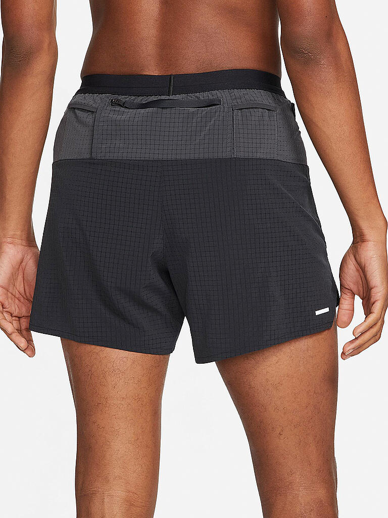 NIKE | Herren Trail Laufshort Dri-FIT Flex Stride | schwarz