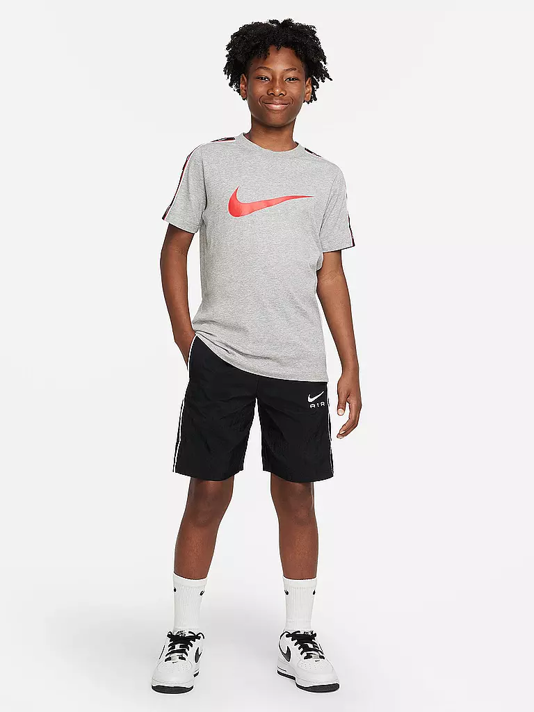 NIKE | Jungen T-Shirt Sportswear Repeat | grau