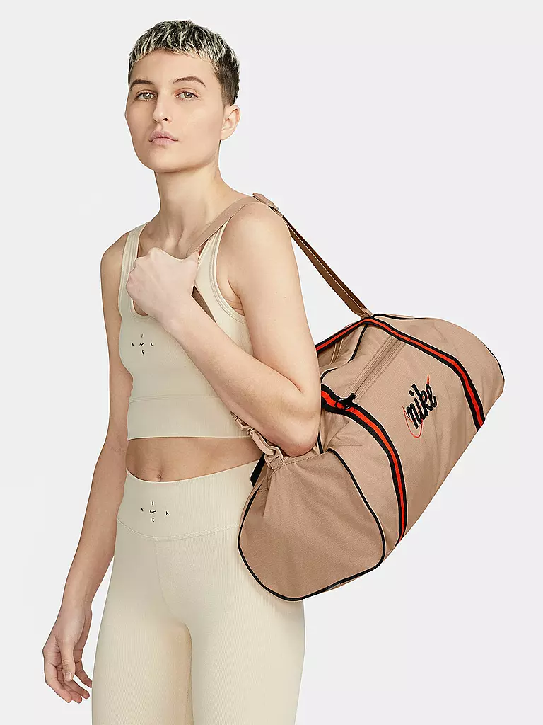 NIKE | Trainingstasche Gym Club 24L | beige