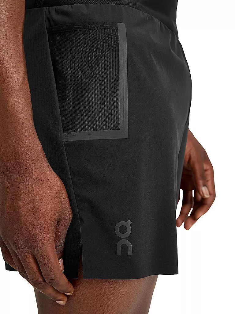 ON | Herren Laufshort Ultra Trail | schwarz