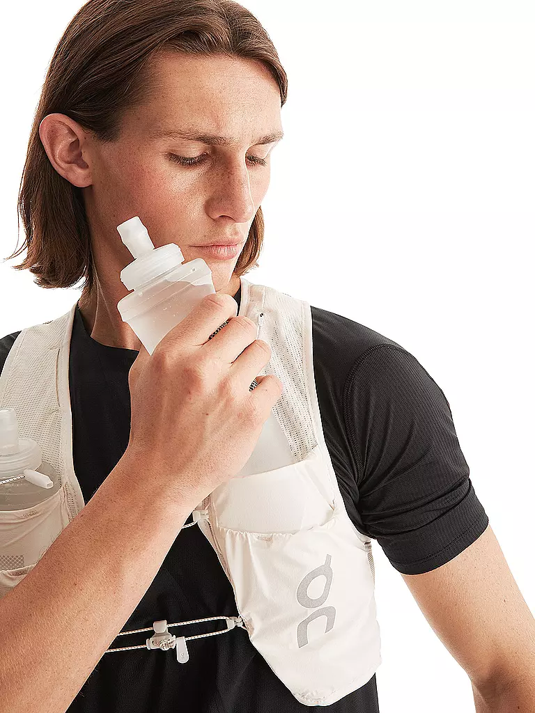 ON | Trinkweste Ultra Vest 10L | weiss