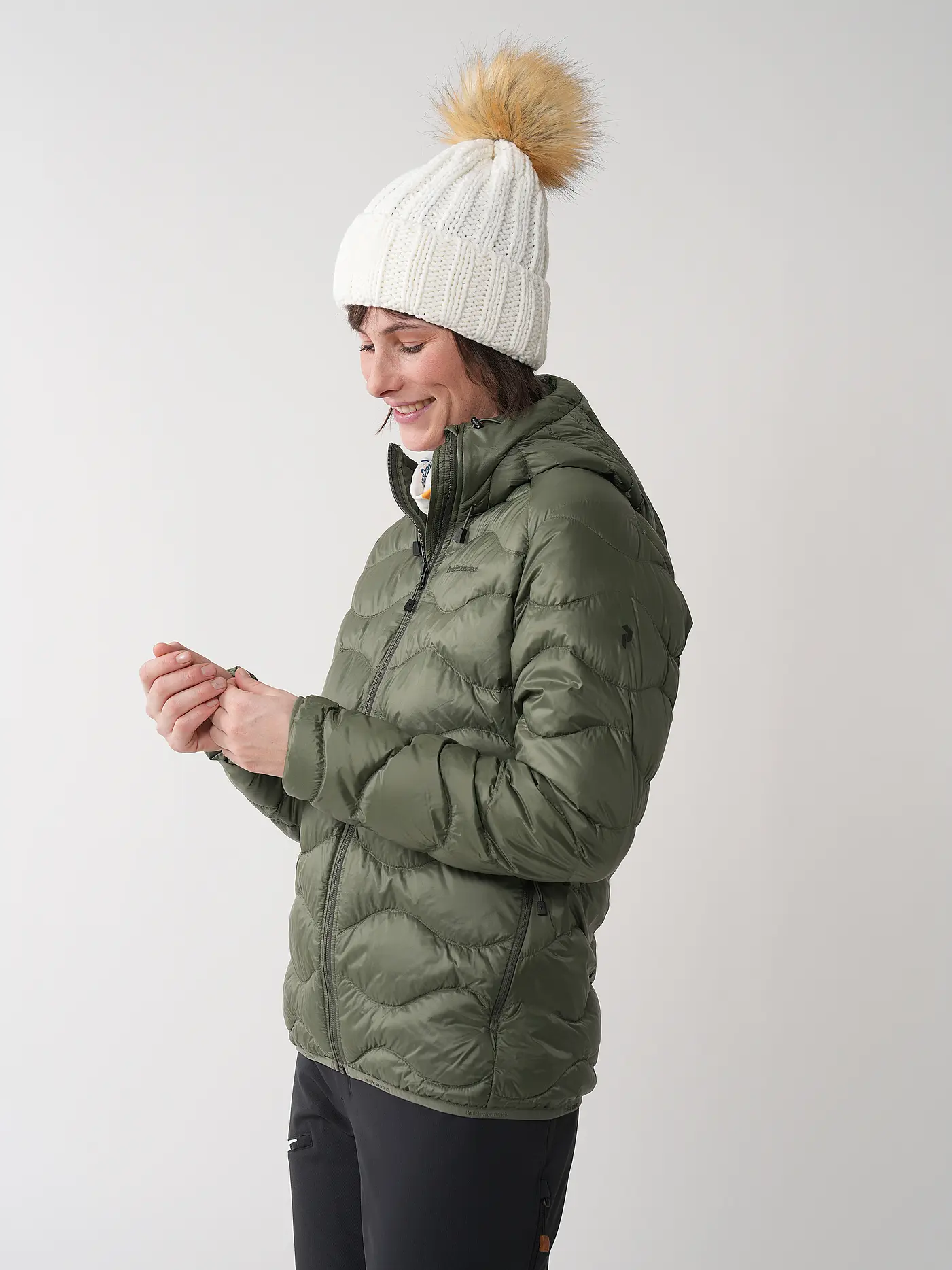 PEAK PERFORMANCE | Damen Daunenjacke Helium Down Hoodie | olive