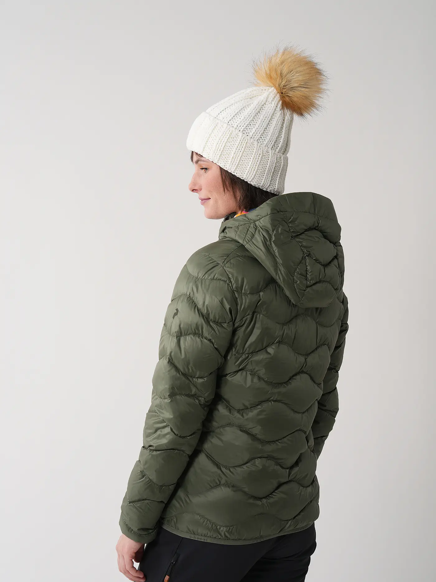 PEAK PERFORMANCE | Damen Daunenjacke Helium Down Hoodie | olive