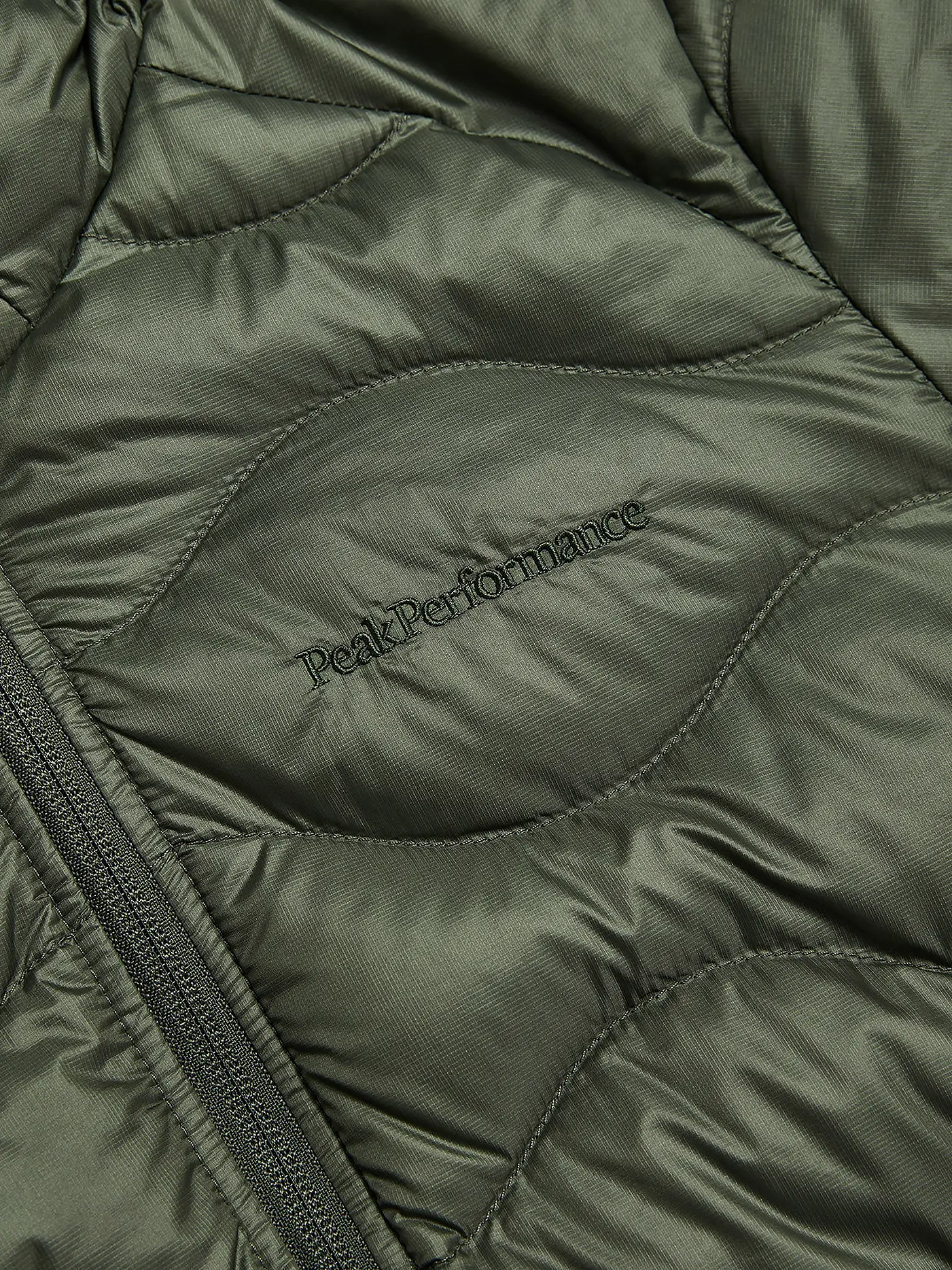 PEAK PERFORMANCE | Damen Daunenjacke Helium Down Hoodie | olive