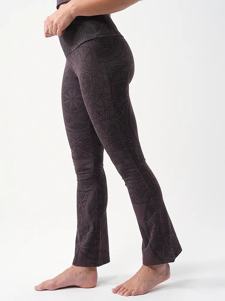 THE SPIRIT OF OM | Damen Yoga Hose Guna | braun