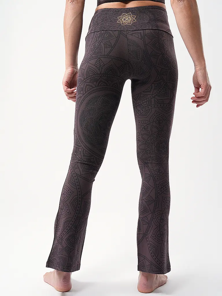 THE SPIRIT OF OM | Damen Yoga Hose Guna | braun