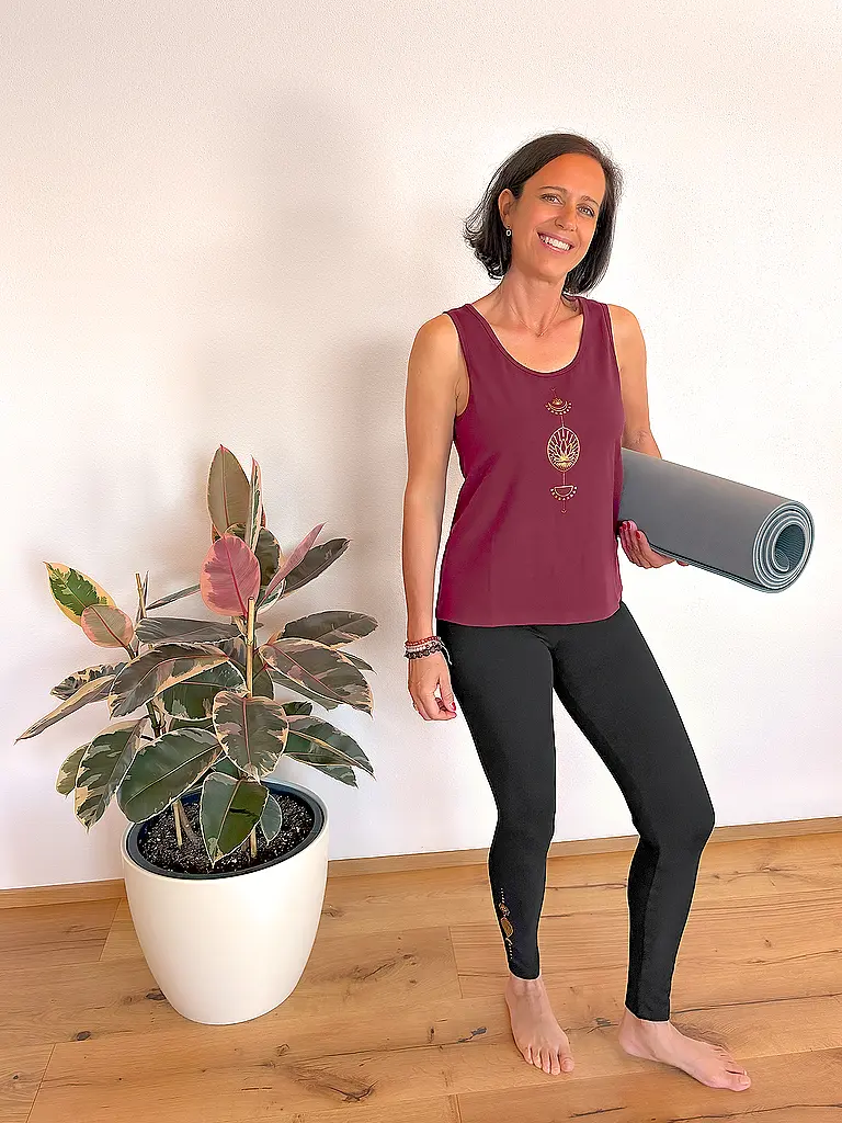 THE SPIRIT OF OM | Damen Yogatank Vahita | dunkelrot
